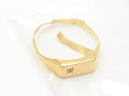 Pantvaror, Parti guld, 18K 1,5g, i auktion: Pant – Tisdag 26 juni 2012