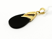 Pantvaror, Hänge, 18K med sten 1,6g, i auktion: Pant – Tisdag 26 juni 2012