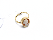 Pantvaror, Ring 18K med came Ø15  2,2g, i auktion: Pant – Tisdag 31 juli 2012