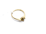 Pantvaror, Ring graverad/skadad 18K 1,9g, i auktion: Pant – Tisdag 31 juli 2012