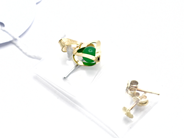 Pantvaror, Berlock med sten 1 Par Örhängen 18K 0,9g, i auktion: Pant – Tisdag 31 juli 2012
