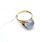 Pantvaror, Ring med sten 18K Ø171/2 5,2g, i auktion: Pant – Tisdag 31 juli 2012