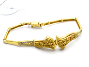 Pantvaror, Armband med stenar  18K 19cm 21g, i auktion: Pant – Tisdag 31 juli 2012