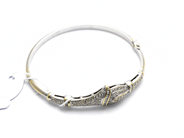Pantvaror, Armring vitguld med diamanter ca95xca0,01ct vissa skadade öppningsbar 18K 16,7g, i auktion: Pant – Tisdag 31 juli 2012