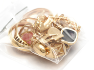Pantvaror, Parti guld med stenar 18K defekt 21,5g, i auktion: Pant – Tisdag 31 juli 2012