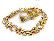 Pantvaror, Parti guld med stenar och pärlor 18K defekt 32,9g, i auktion: Pant – Tisdag 31 juli 2012