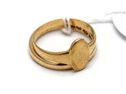 Parti, Ringar 2st 18K graverade 6,1g, i auktion: Pant – Tisdag 5 november 2013