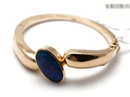 Smycken, Armring 14K 48,4g Ø5,3-6cm med sten, repig, i auktion: Pant – Tisdag 5 november 2013