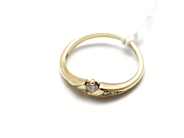 Smycken, Ring 14K Ø17¾ 2,5g med diamanter 1 x ca 0,12ct & 1 x ca 0,02cr & 1 x ca 0,01ct, i auktion: Pant – Tisdag 5 november 2013